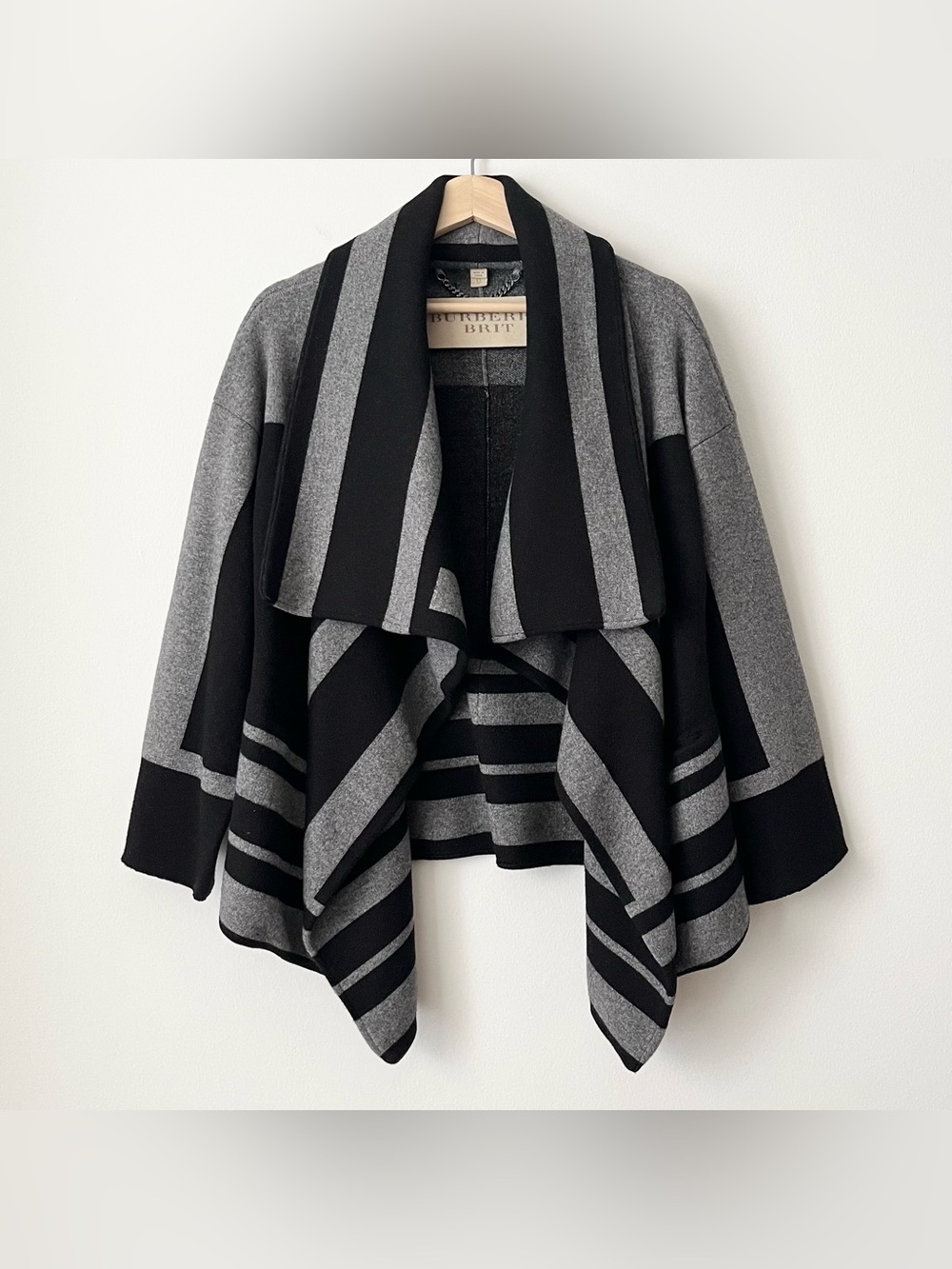 Burberry Brit Women's Coat XS Wool Cashmere Black Gray Shawl Wrap Quiet Luxury